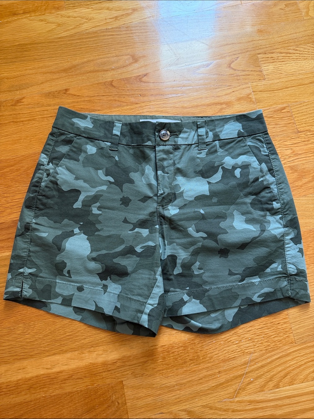 Old Navy Women's Camo Shorts in Olive Green